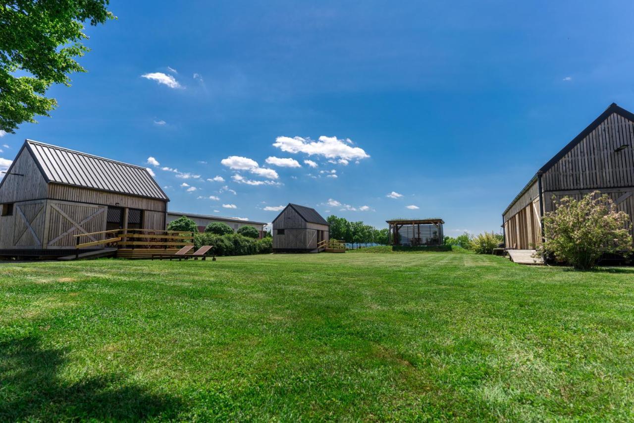 Horse Glamping Park Hotel Cirkovce Exterior foto