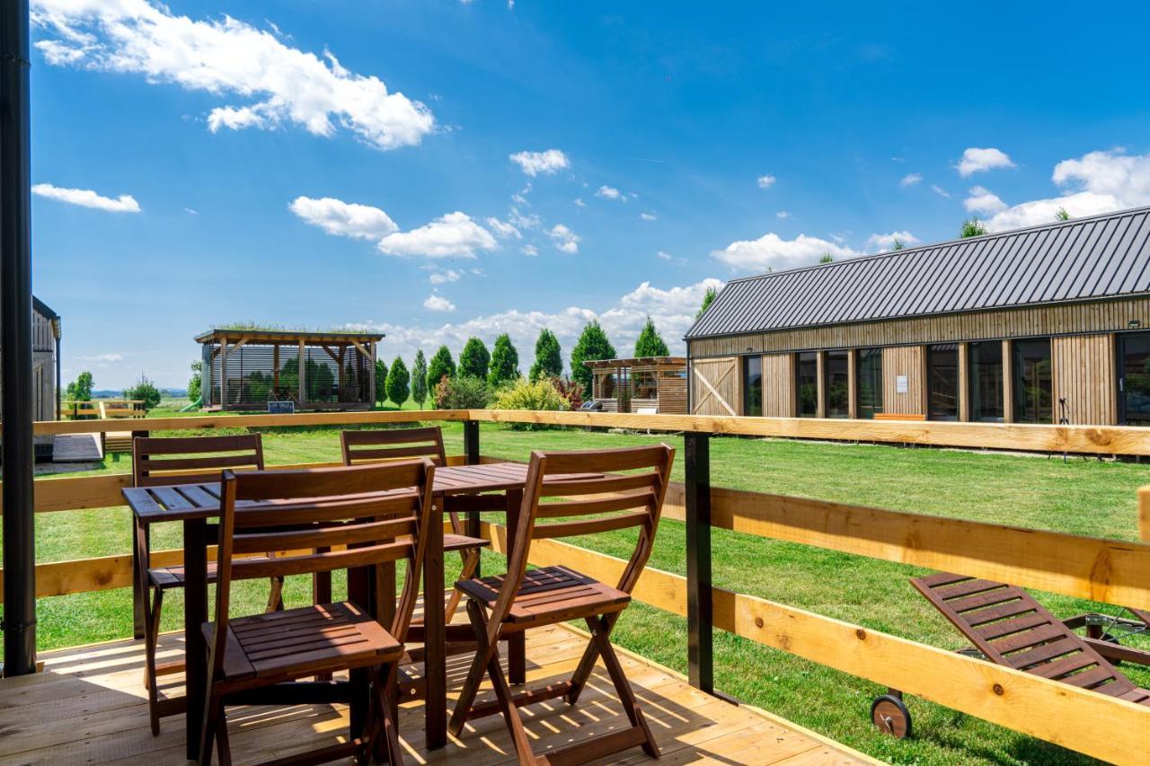 Horse Glamping Park Hotel Cirkovce Exterior foto